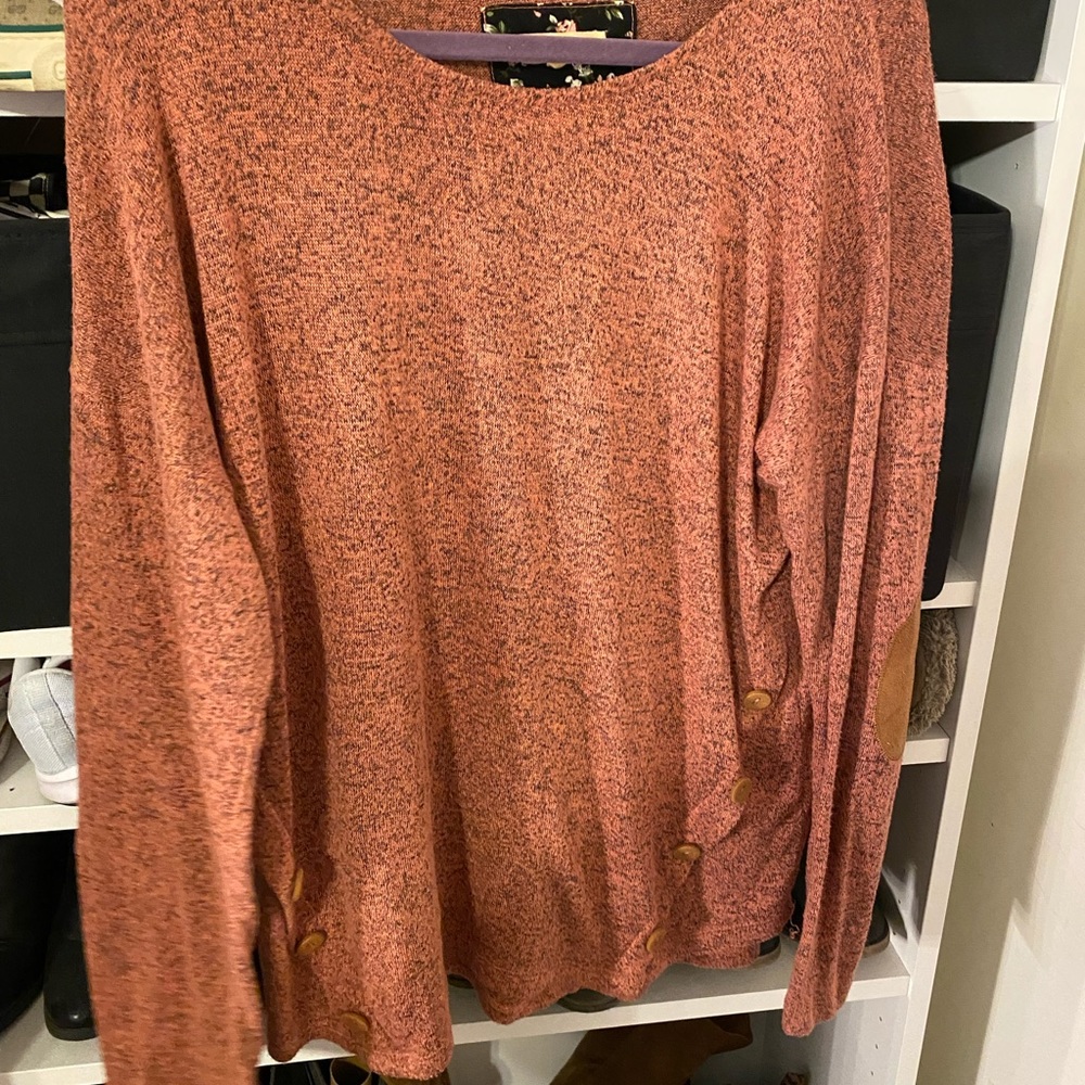 Large sweater peachy color